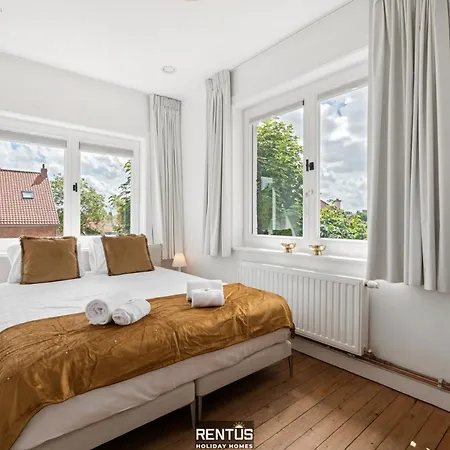 Vlinder - Within Walking Distance Of & Town Centre *
